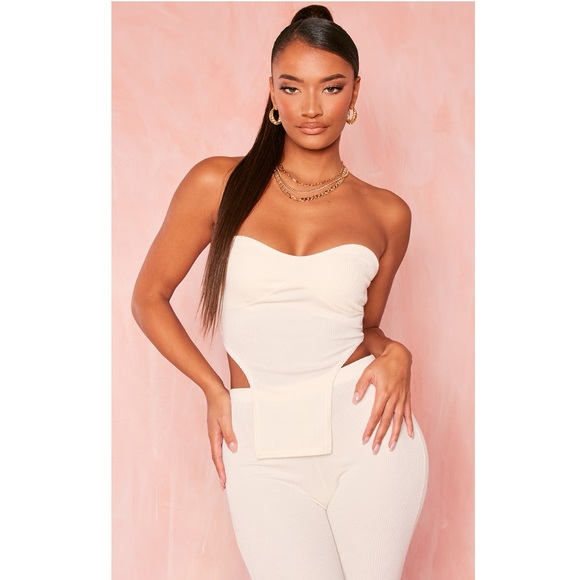 5/$15 MUST BUNDLE NWT PrettyLittleThing Cream Crinkle Rib Curved Hem Corset Top - Picture 1 of 7